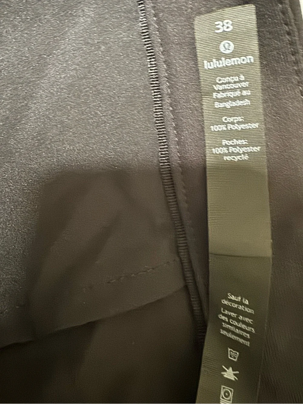 Lululemon Classic Fit Men's Trousers Size 38